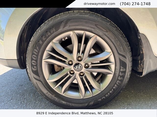 2015 Hyundai Tucson in Matthews, NC 28105 - 18133848 11