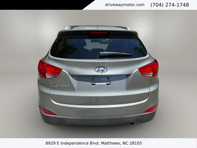 2015 Hyundai Tucson in Matthews, NC 28105 - 18133848 4