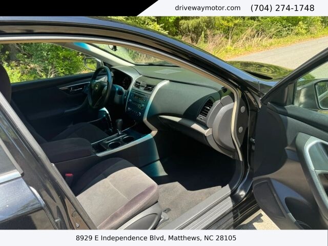 2013 Nissan Altima in Matthews, NC 28105 - 18133849 9
