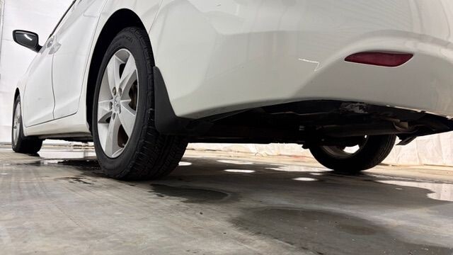 2013 Hyundai Elantra in Austell, GA 30168 - 18133852 21