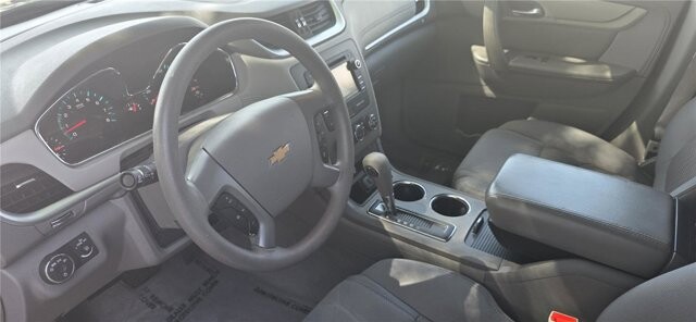 2015 Chevrolet Traverse in Mesa, AZ 85212 - 18133856 15