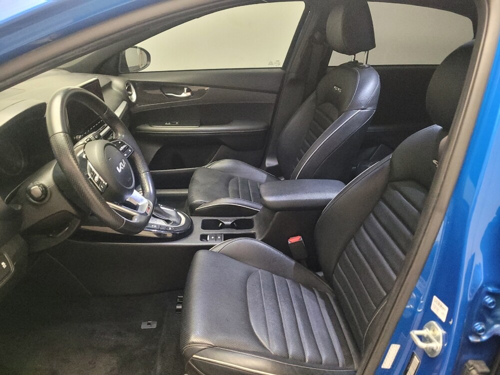 2023 Kia Forte in Downey, CA 90241 - 18133859 17