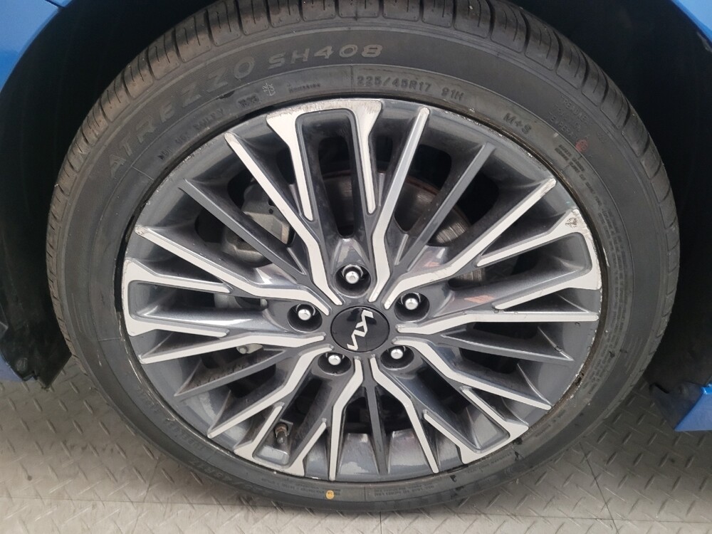 2023 Kia Forte in Downey, CA 90241 - 18133859 31