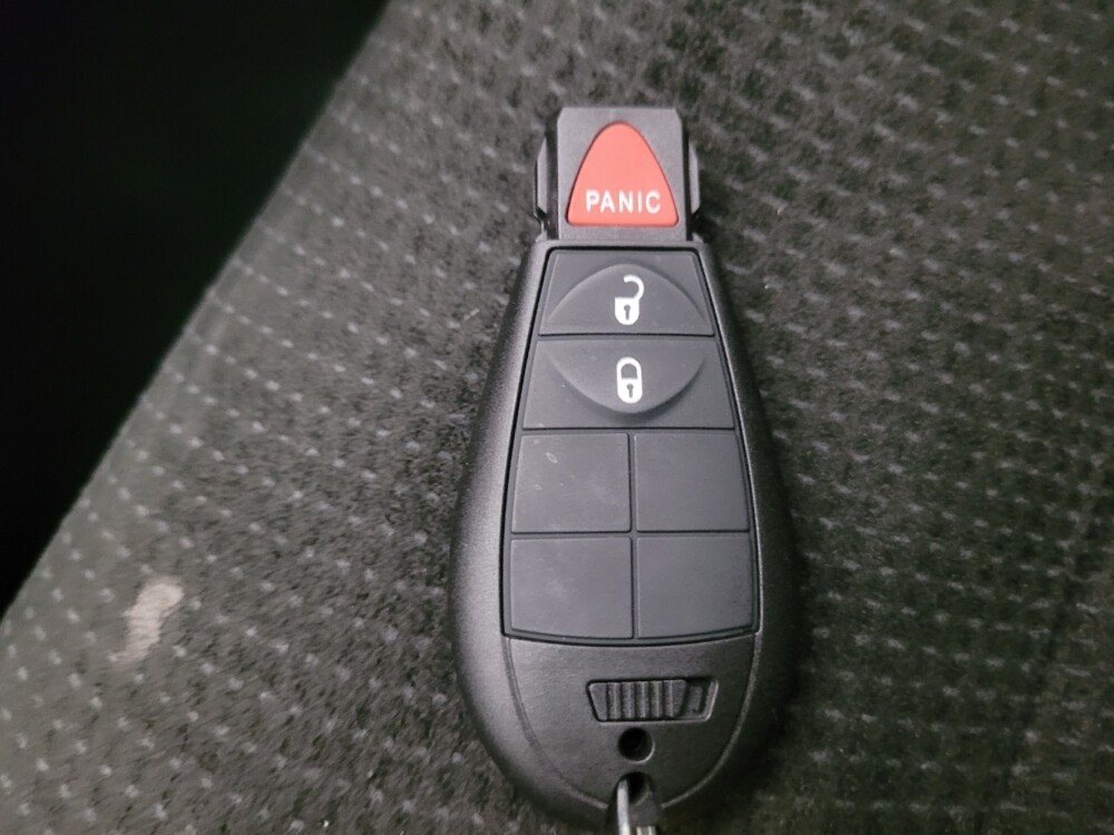 2019 Dodge Grand Caravan in Downey, CA 90241 - 18133862 32