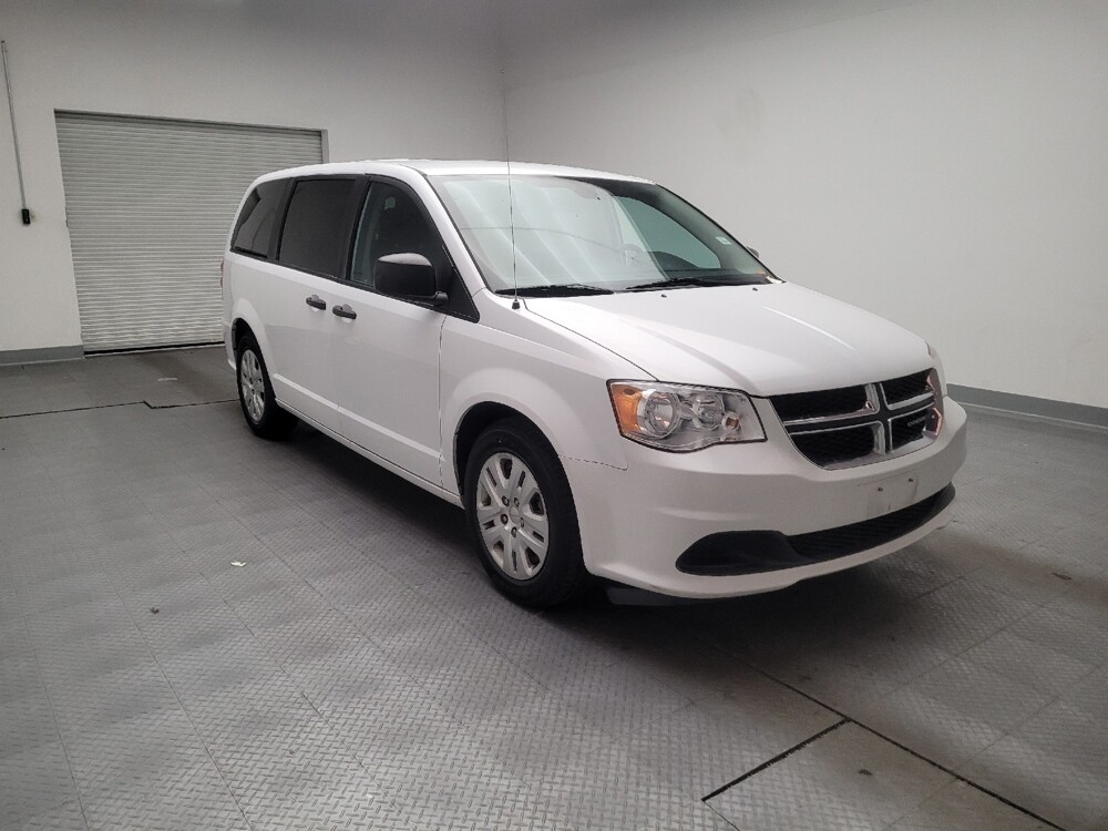 2019 Dodge Grand Caravan in Downey, CA 90241 - 18133862 13