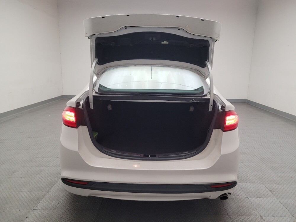 2016 Ford Fusion in Downey, CA 90241 - 18133863 29