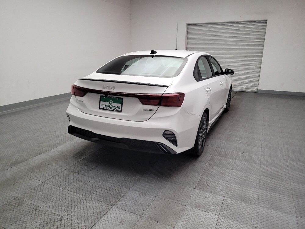 2022 Kia Forte in Downey, CA 90241 - 18133868 7