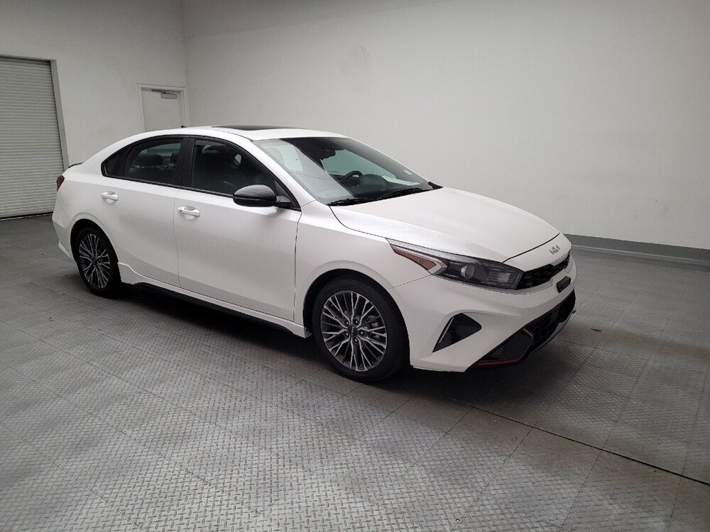 2022 Kia Forte in Downey, CA 90241 - 18133868 11