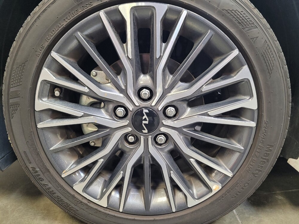 2022 Kia Forte in Downey, CA 90241 - 18133868 31