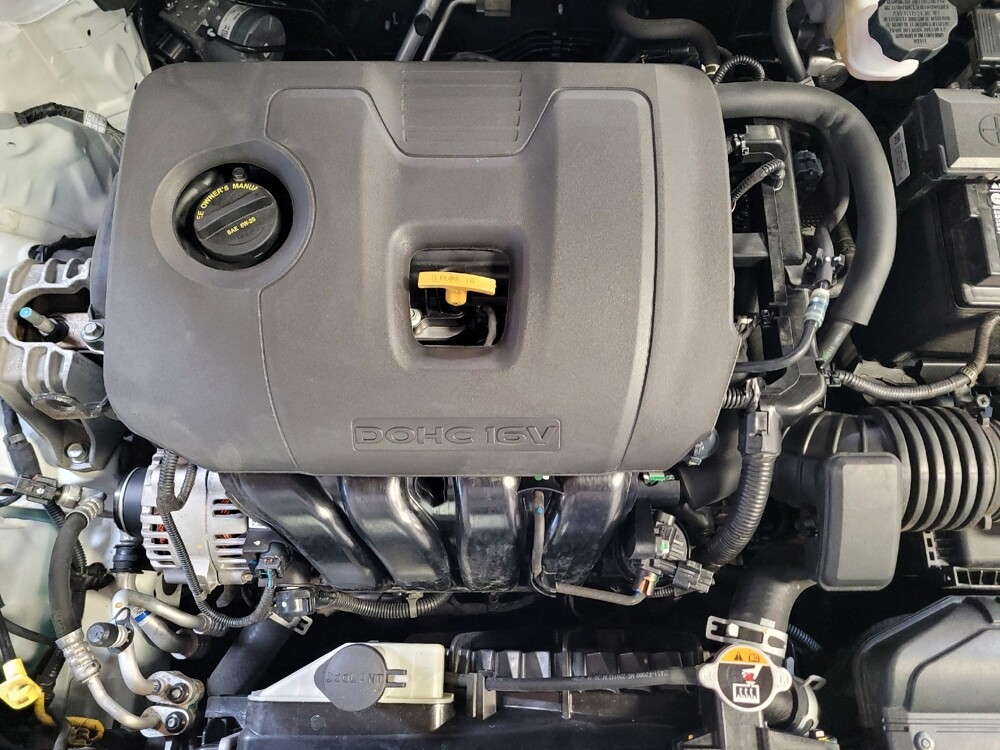 2022 Kia Forte in Downey, CA 90241 - 18133868 30