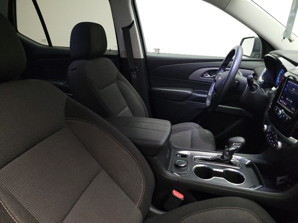 2021 Chevrolet Traverse in Montclair, CA 91763 - 18133870 21