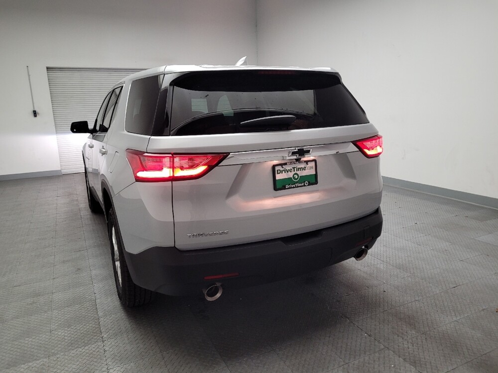 2021 Chevrolet Traverse in Montclair, CA 91763 - 18133870 6