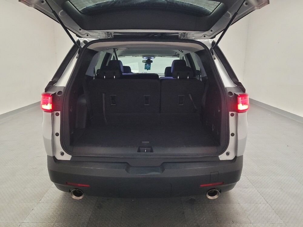 2021 Chevrolet Traverse in Montclair, CA 91763 - 18133870 29