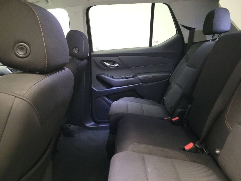 2021 Chevrolet Traverse in Montclair, CA 91763 - 18133870 18