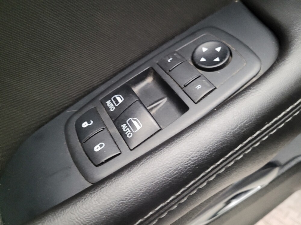 2018 Dodge Challenger in Downey, CA 90241 - 18133877 27