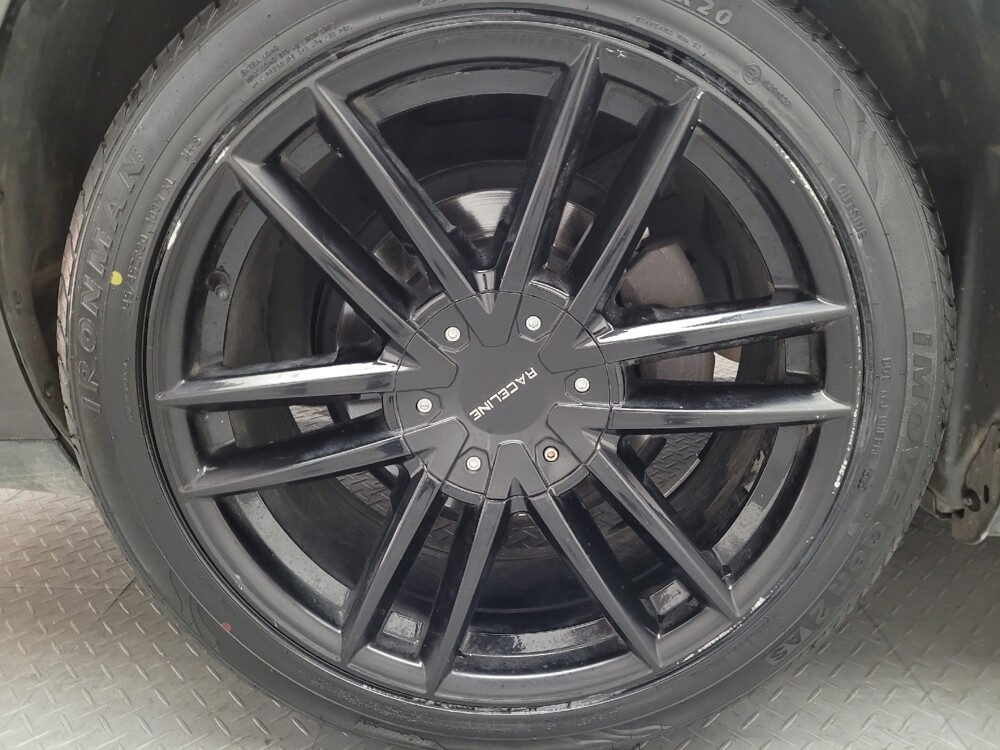 2018 Dodge Challenger in Downey, CA 90241 - 18133877 31