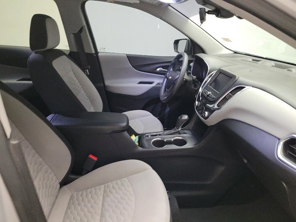 2021 Chevrolet Equinox in Downey, CA 90241 - 18133878 21