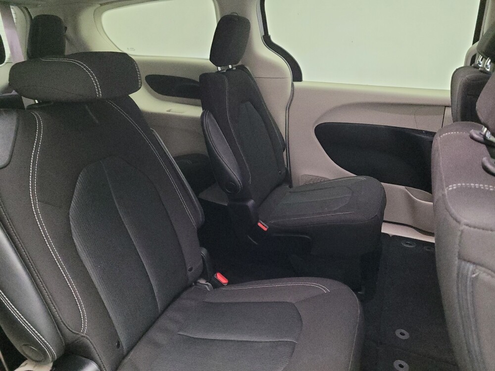 2022 Chrysler Voyager in Downey, CA 90241 - 18133879 19