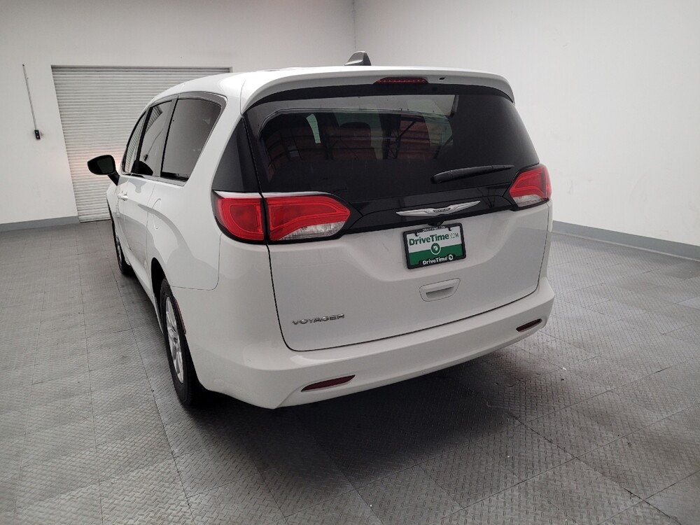 2022 Chrysler Voyager in Downey, CA 90241 - 18133879 6