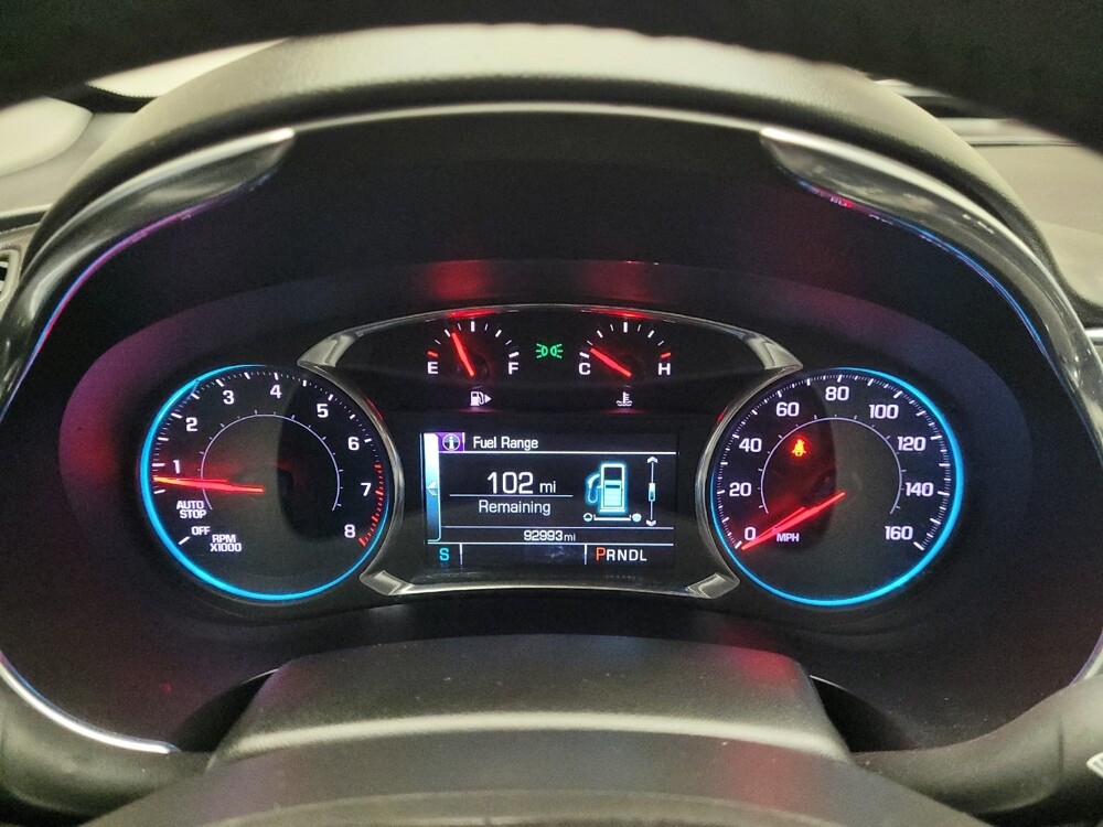 2018 Chevrolet Malibu in Montclair, CA 91763 - 18133880 23