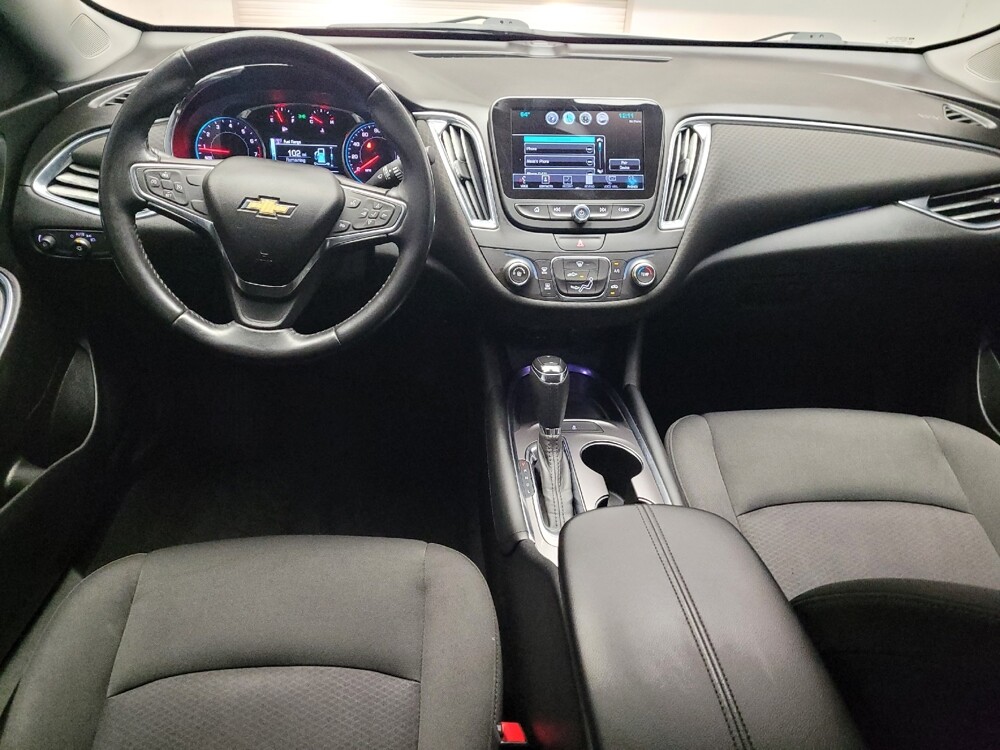 2018 Chevrolet Malibu in Montclair, CA 91763 - 18133880 22