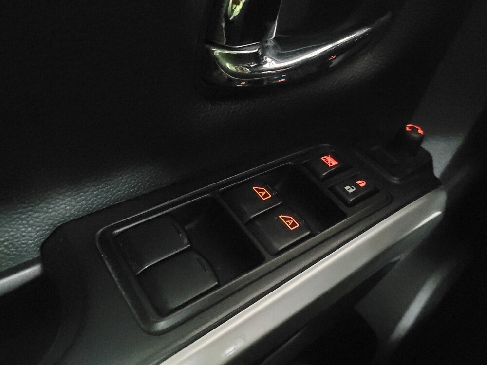 2017 Nissan Titan in Columbus, GA 31909 - 18133892 27