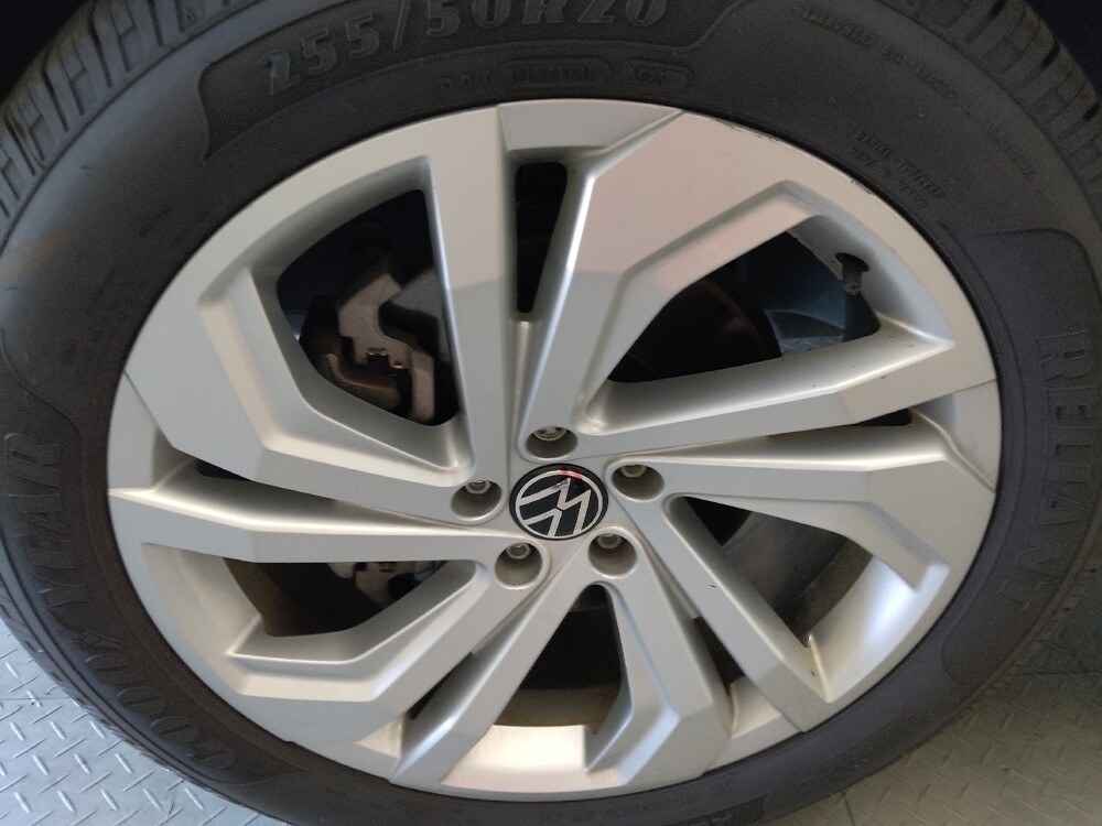 2021 Volkswagen Atlas in Morrow, GA 30260 - 18133898 31