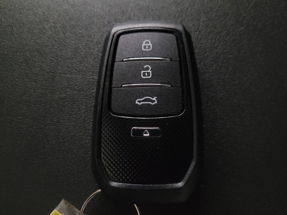 2022 Toyota Highlander in Union City, GA 30291 - 18133918 32