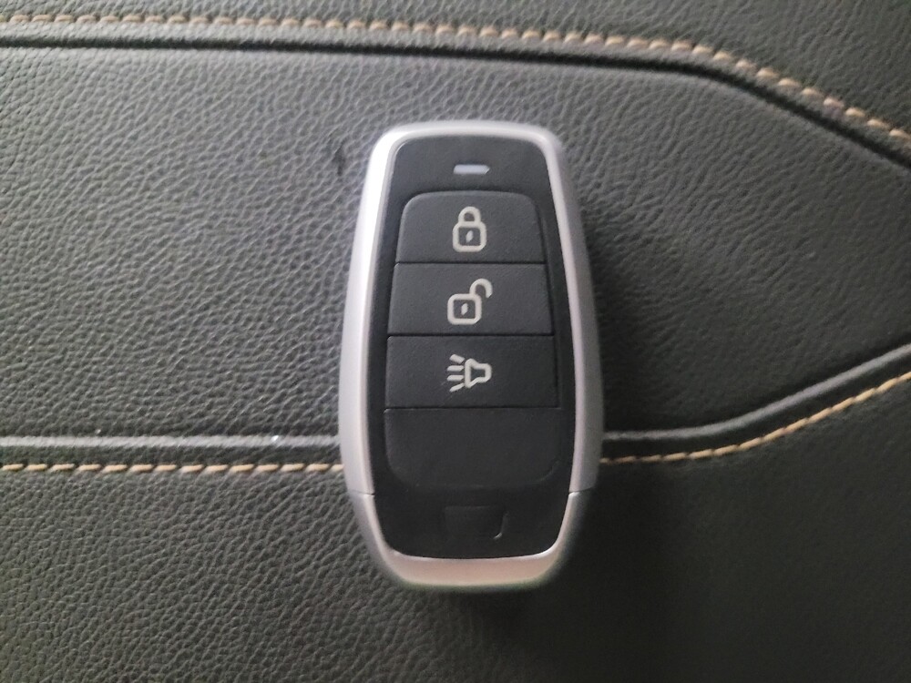 2020 Chevrolet Traverse in Union City, GA 30291 - 18133926 32