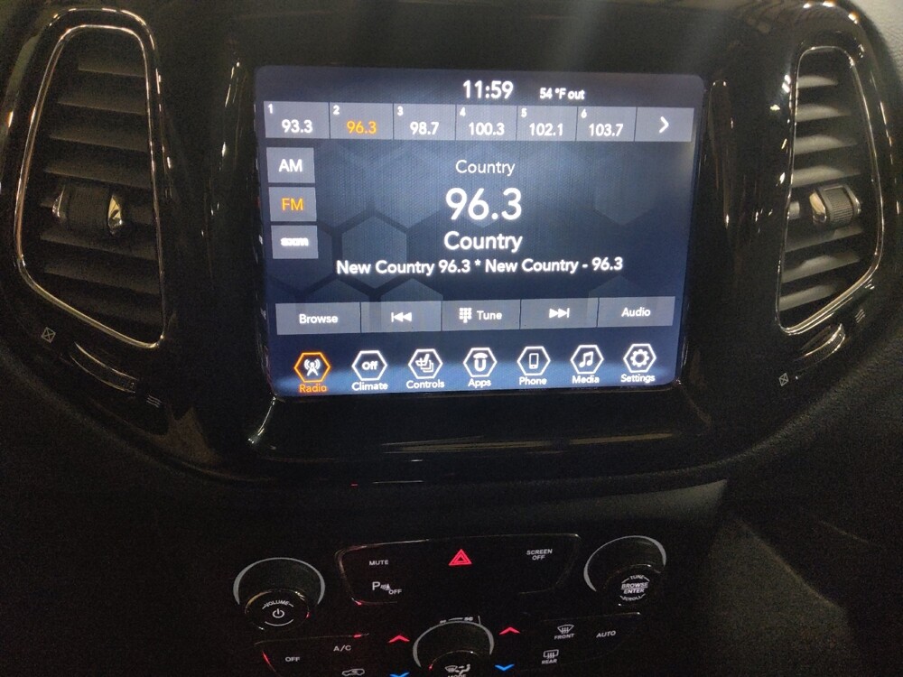 2019 Jeep Compass in Tulsa, OK 74145 - 18133935 25