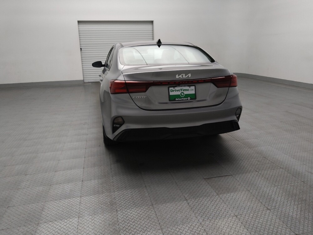 2024 Kia Forte in Arlington, TX 76011 - 18133947 6