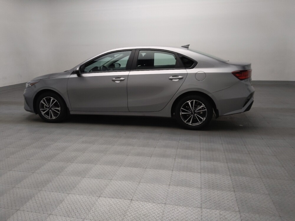 2024 Kia Forte in Arlington, TX 76011 - 18133947 3