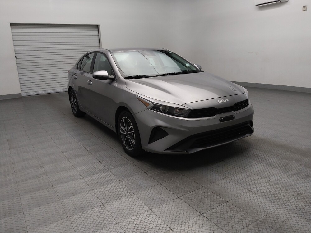 2024 Kia Forte in Arlington, TX 76011 - 18133947 13