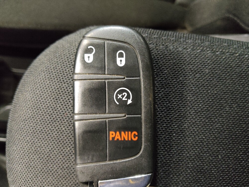 2020 Jeep Renegade in Fort Worth, TX 76116 - 18133961 32