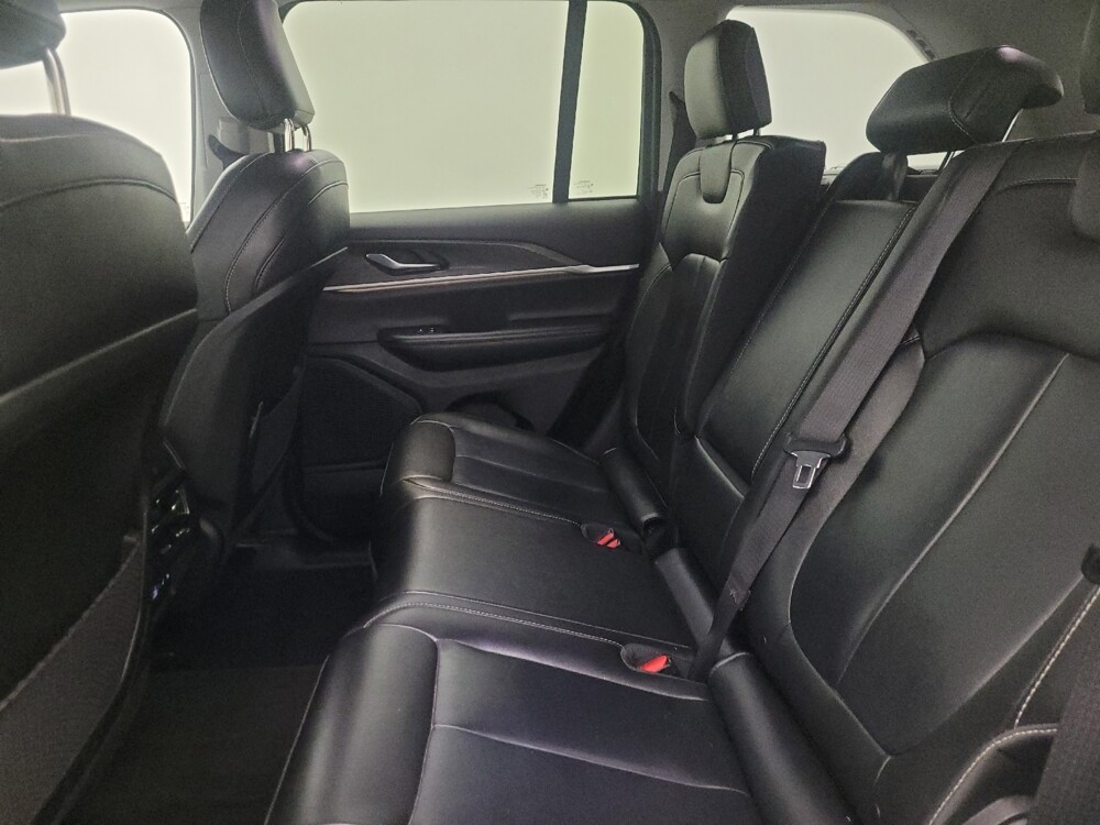 2023 Jeep Grand Cherokee in Glendale, AZ 85301 - 18133966 18