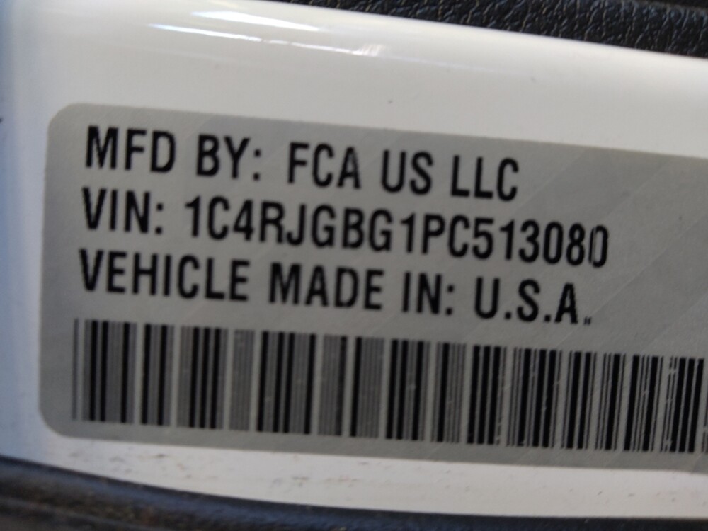 2023 Jeep Grand Cherokee in Glendale, AZ 85301 - 18133966 33