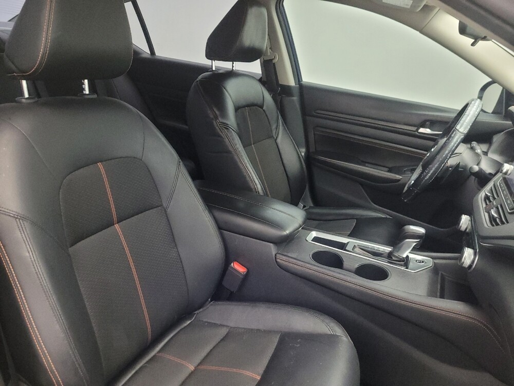 2019 Nissan Altima in Glendale, AZ 85301 - 18133967 21