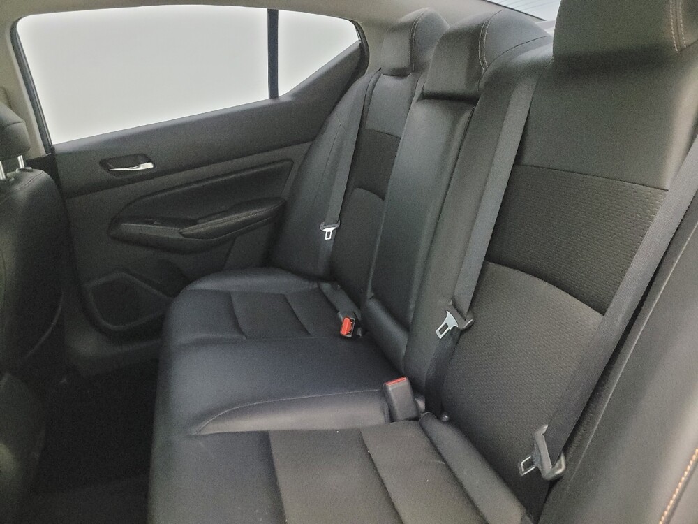 2019 Nissan Altima in Glendale, AZ 85301 - 18133967 18