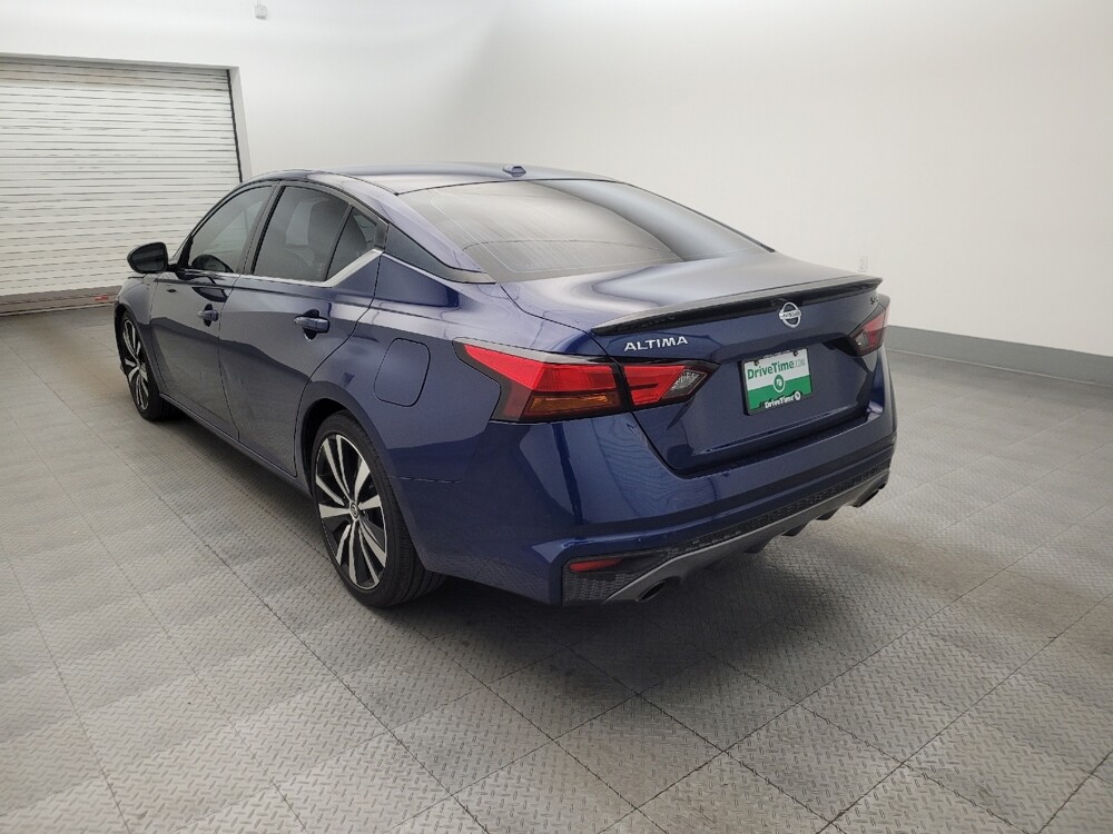 2019 Nissan Altima in Glendale, AZ 85301 - 18133967 5