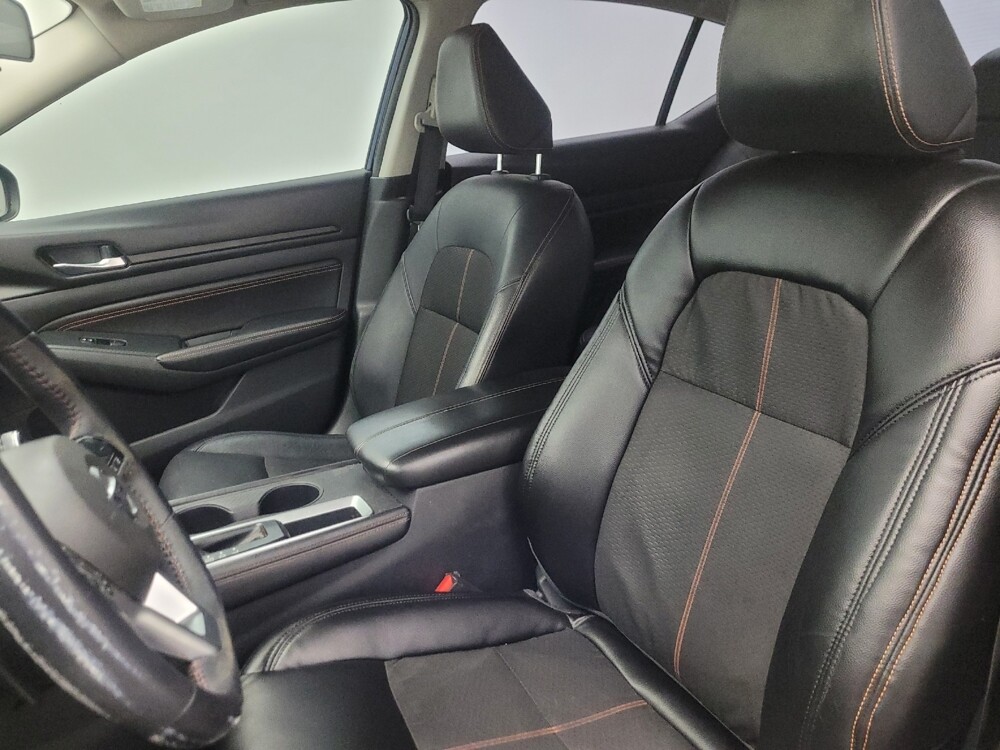 2019 Nissan Altima in Glendale, AZ 85301 - 18133967 17