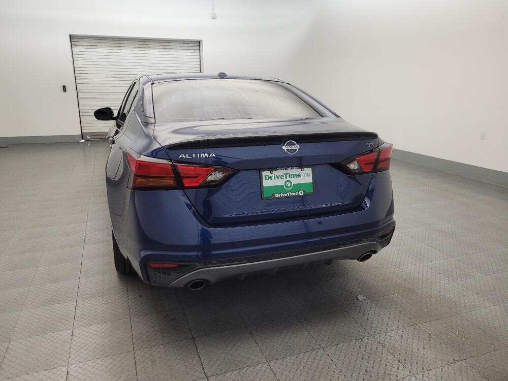 2019 Nissan Altima in Glendale, AZ 85301 - 18133967 6