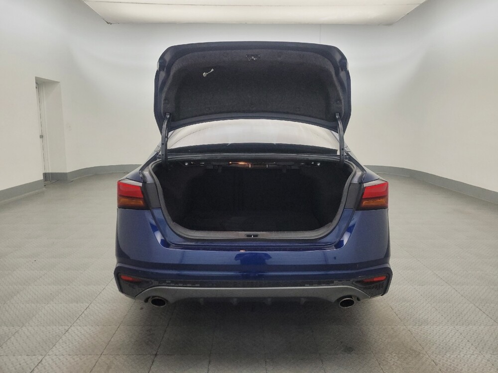 2019 Nissan Altima in Glendale, AZ 85301 - 18133967 29