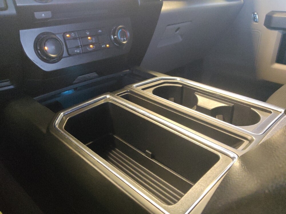 2018 Ford F150 in Glendale, AZ 85301 - 18133971 26