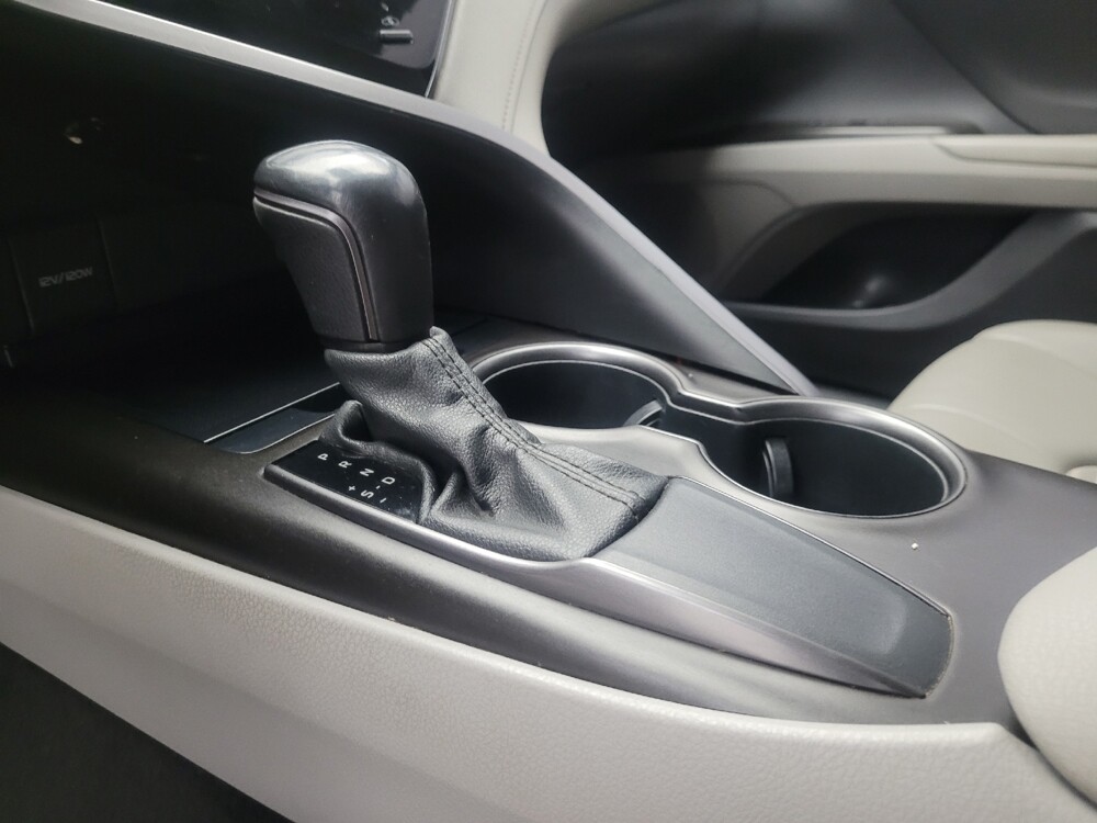 2021 Toyota Camry in Mesa, AZ 85210 - 18133973 26