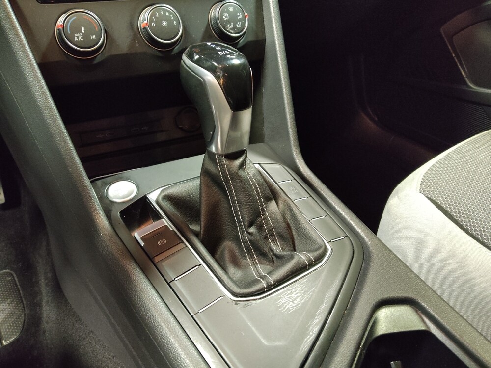 2022 Volkswagen Taos in Glendale, AZ 85301 - 18133975 26