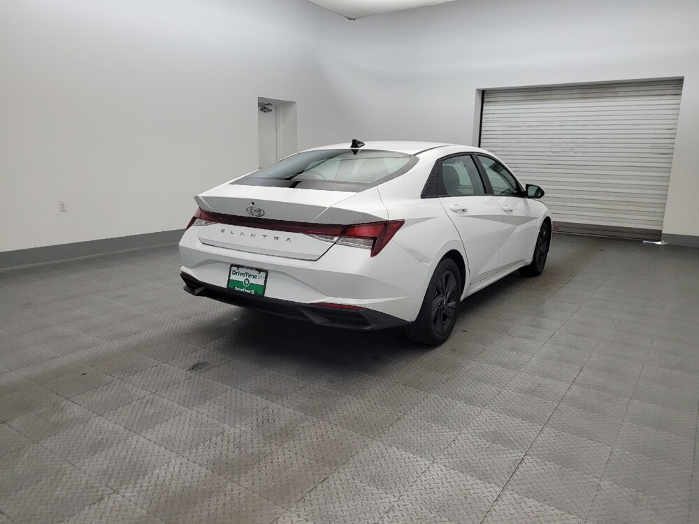 2022 Hyundai Elantra in Phoenix, AZ 85015 - 18133976 9