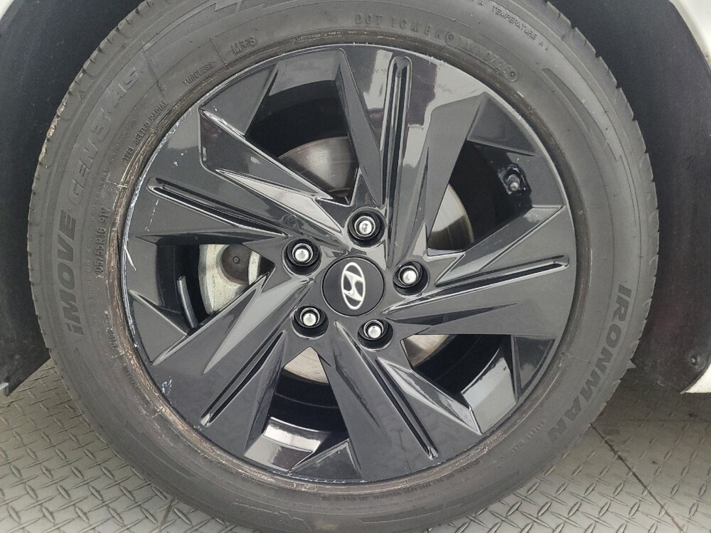 2022 Hyundai Elantra in Phoenix, AZ 85015 - 18133976 31