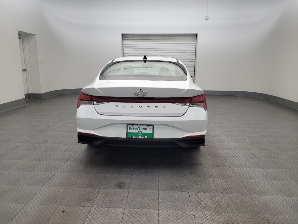 2022 Hyundai Elantra in Phoenix, AZ 85015 - 18133976 7