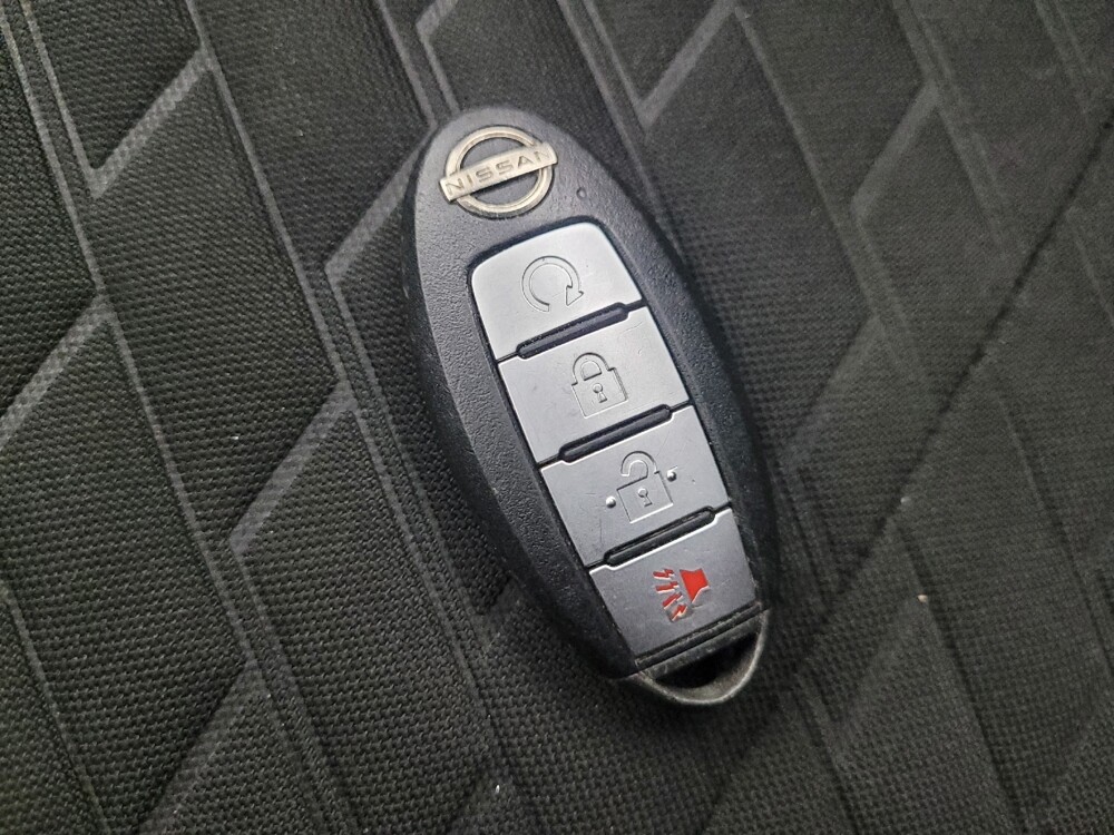 2022 Nissan Kicks in Glendale, AZ 85301 - 18133980 32