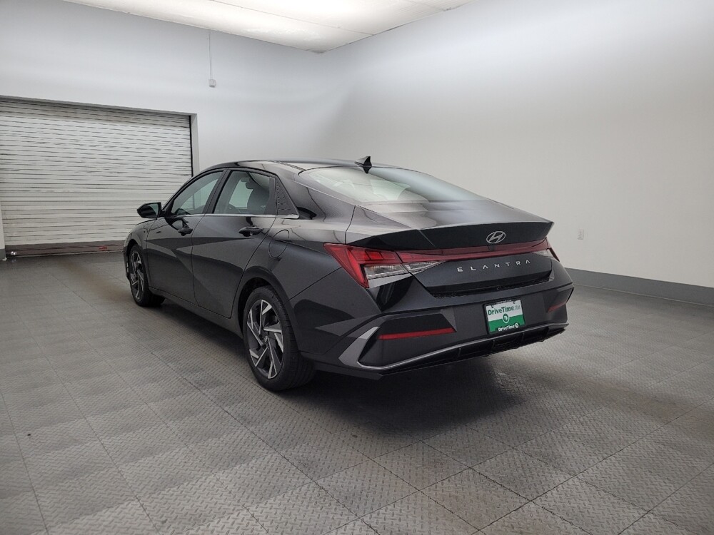 2024 Hyundai Elantra in Chandler, AZ 85225 - 18133981 5